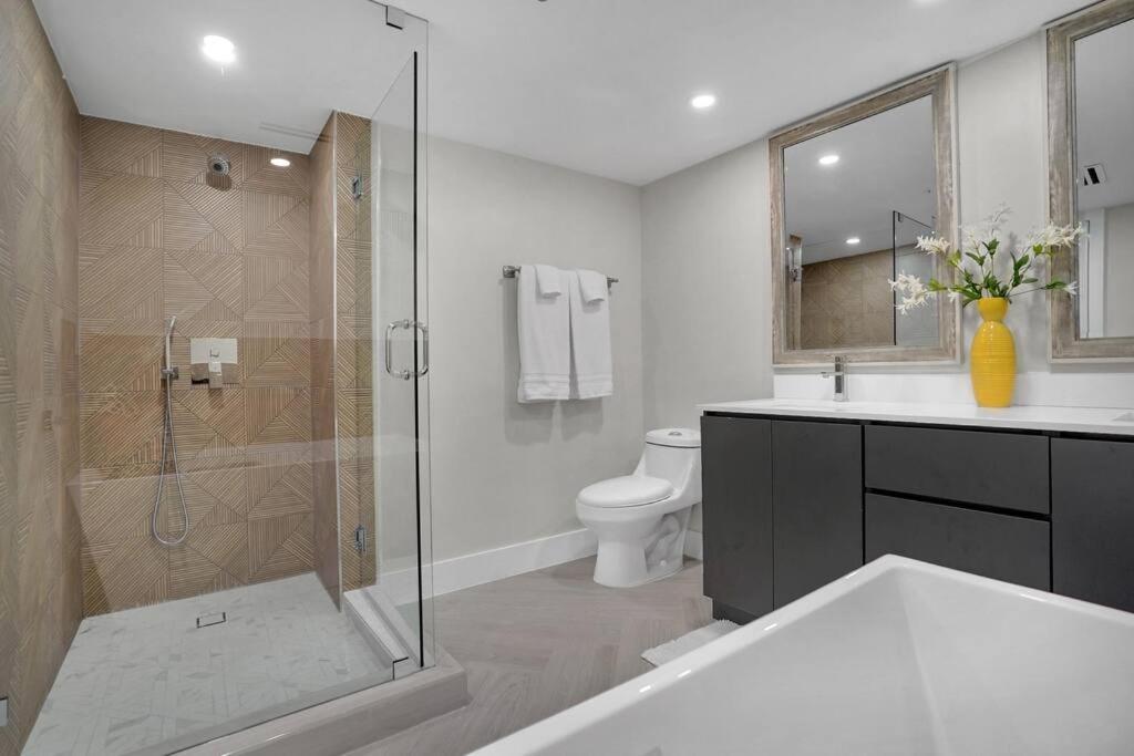 Visions! Water And Skyline Views! Brand New Apartment