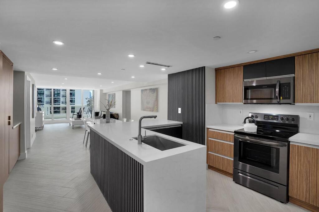 Apartment Visions! Water And Skyline Views! Brand New Miami